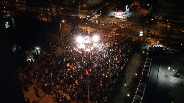 2015-11-18 20.08.21.jpg